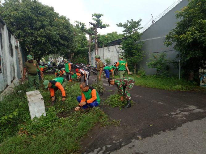 KEGIATAN KERJA BAKTI TIGA PILAR BERSAMA LINMAS
